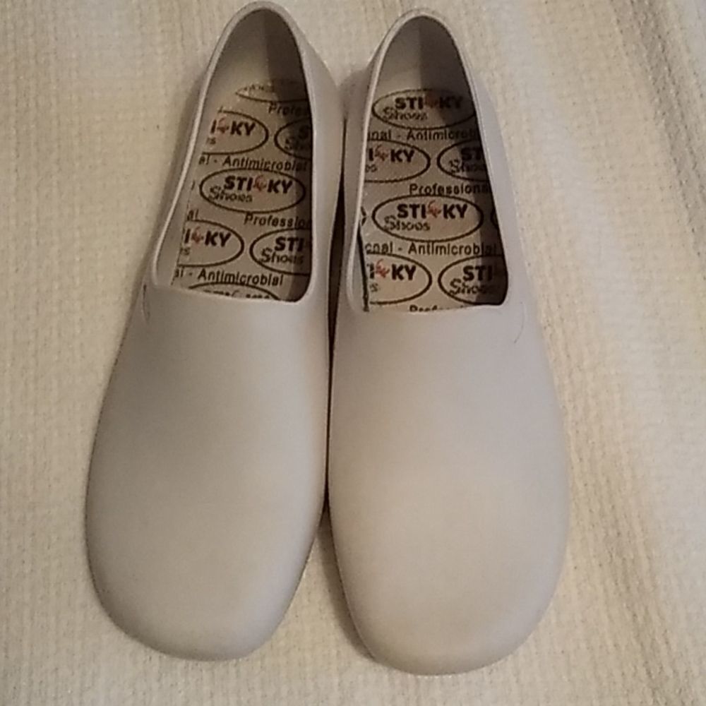 Sticky shoes sz 9.5B
